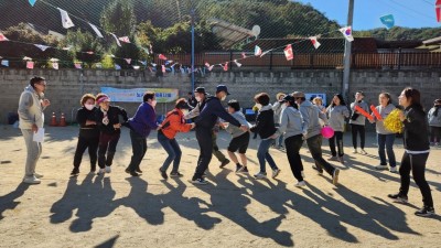 22.10.18 천안시노사체육대회-3  림보 , 가위바위보 대결 꼬리 늘리기